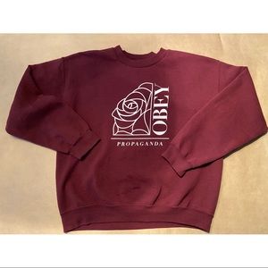 Obey crew neck shirt